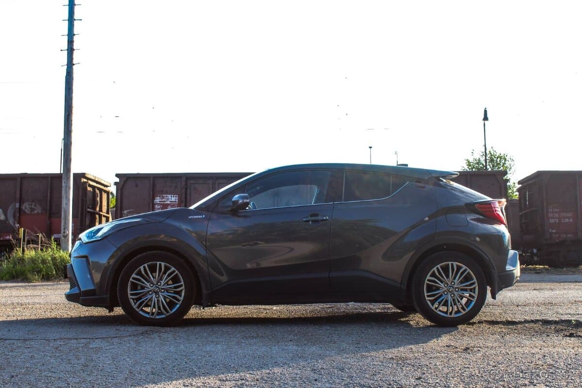2020 Toyota C-HR - 6