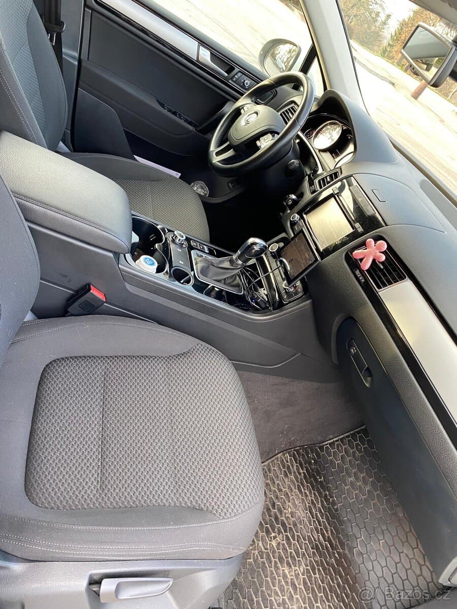 2013 Volkswagen TOUAREG - 6