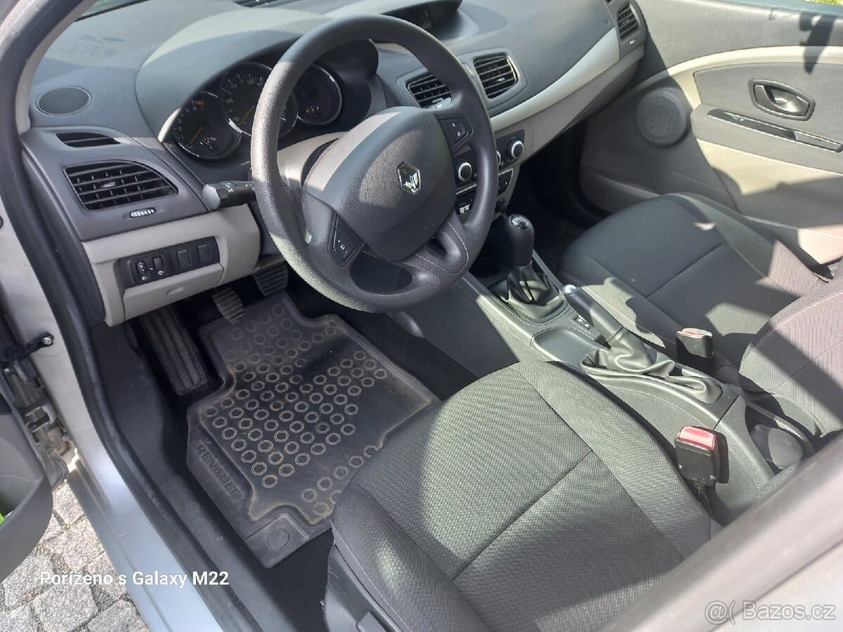 2011 Renault MEGANE - 6
