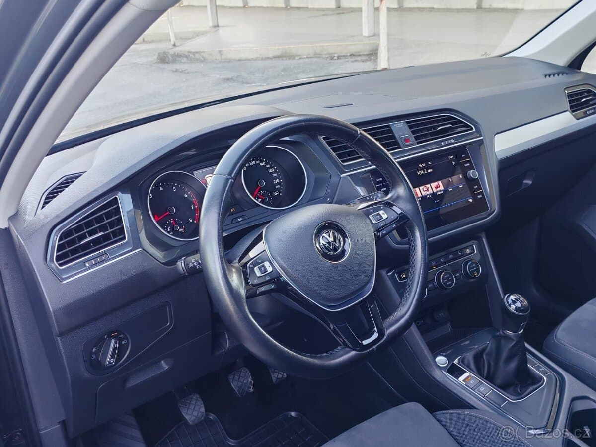 2018 Volkswagen TIGUAN - 6