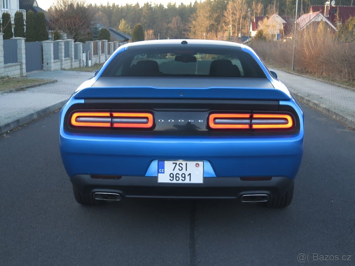 2018 Dodge CHALLENGER - 6