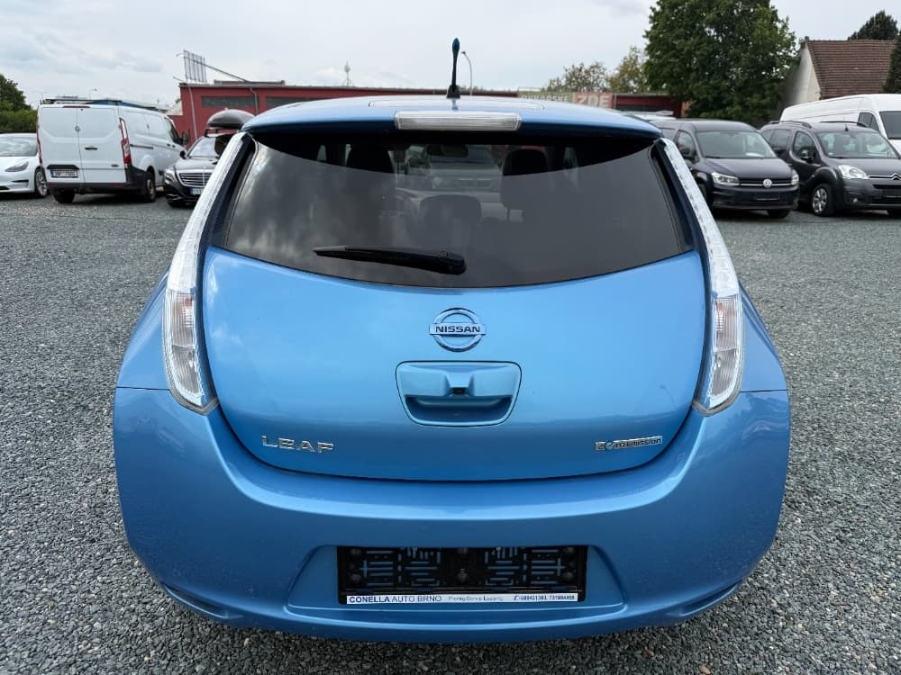 2011 Nissan LEAF - 6