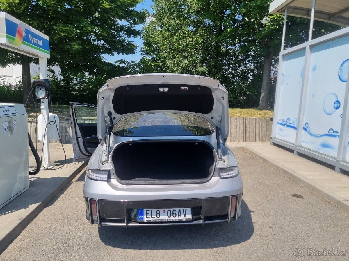 2023 Hyundai IONIQ 6 - 6