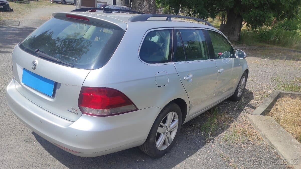 2011 Volkswagen GOLF - 6