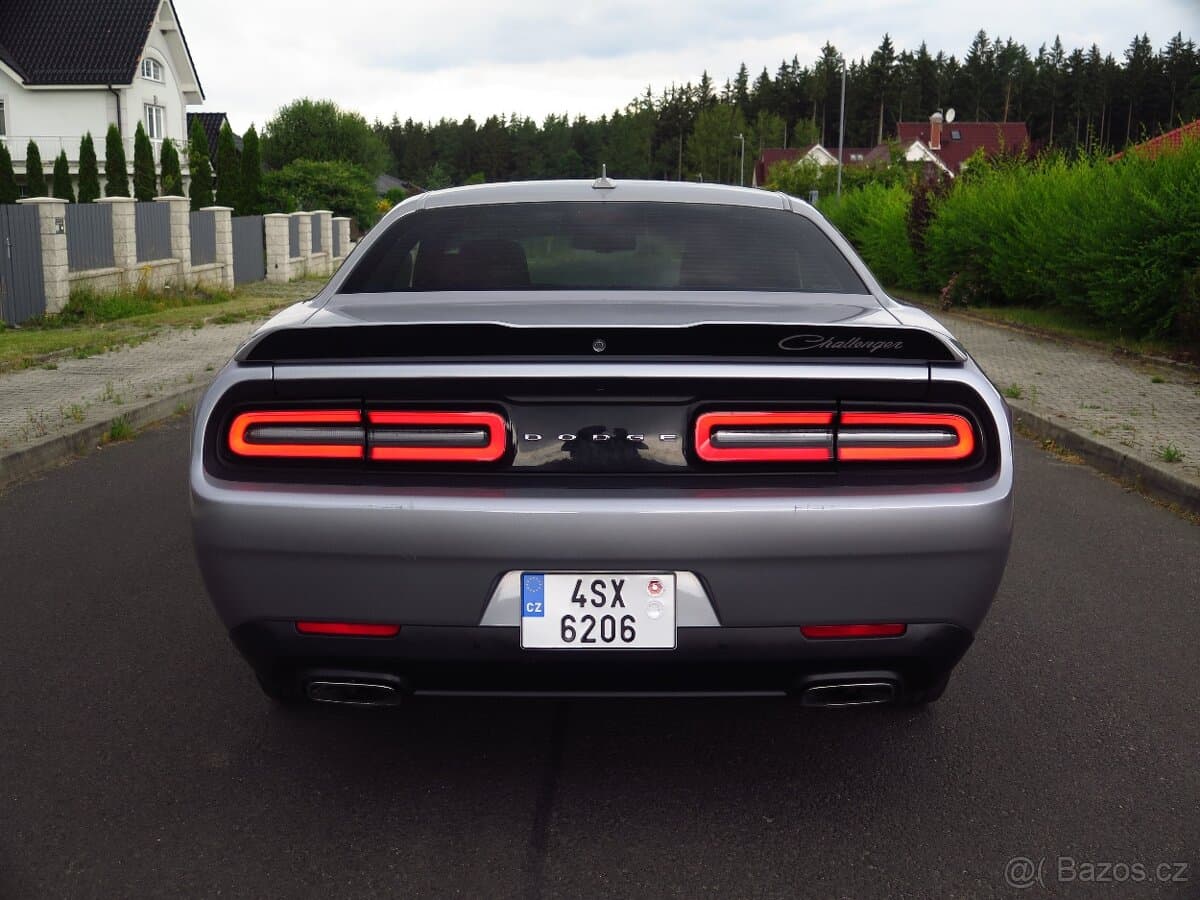 2018 Dodge CHALLENGER - 6