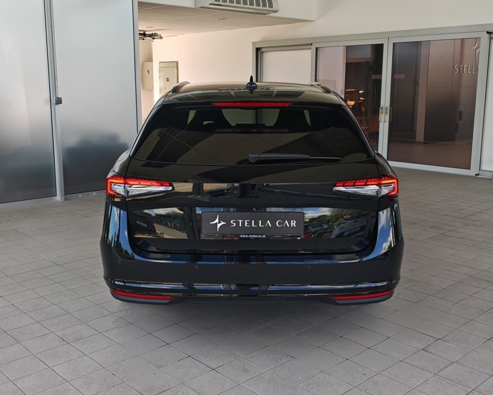 2025 Škoda SUPERB - 6