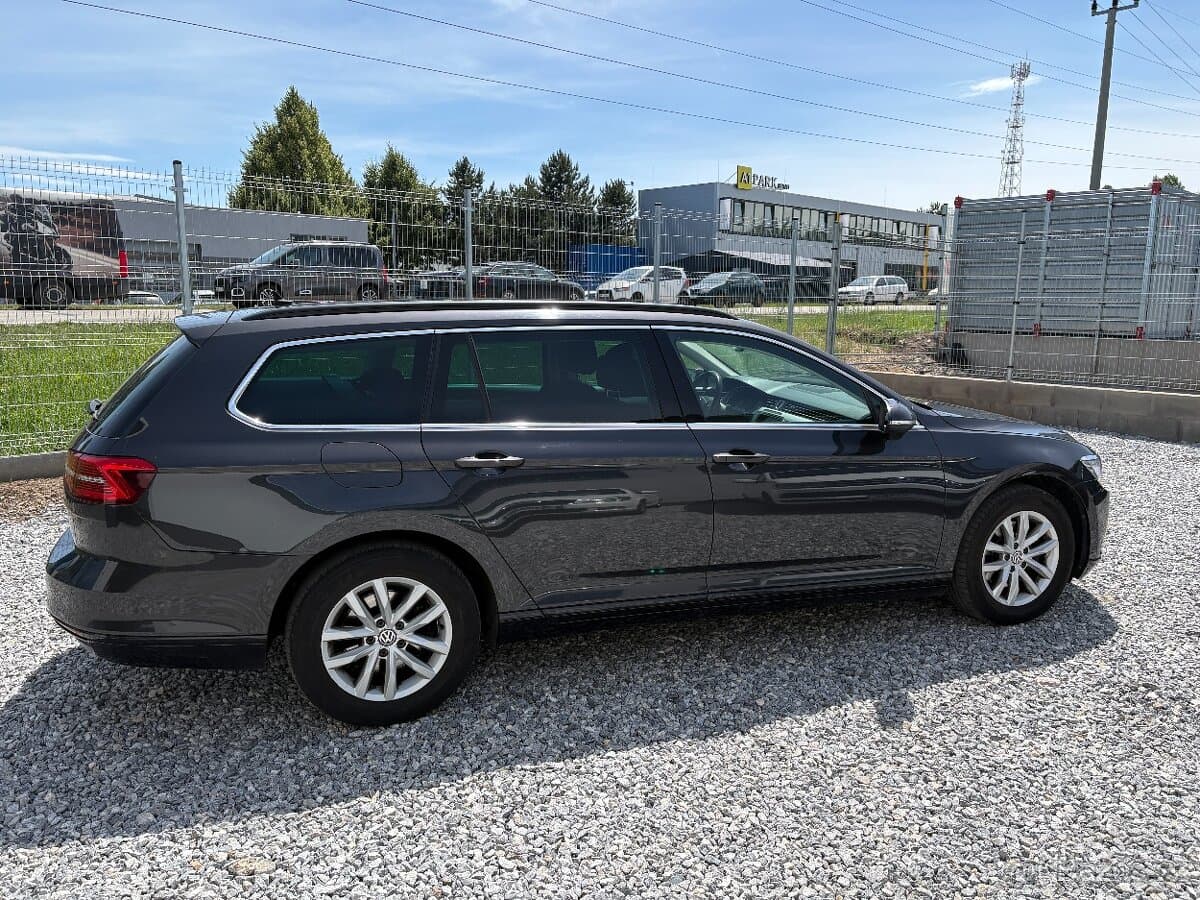 2018 Volkswagen PASSAT - 6