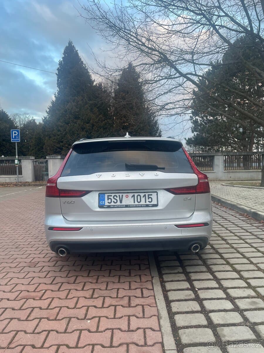 2018 Volvo V60 - 6