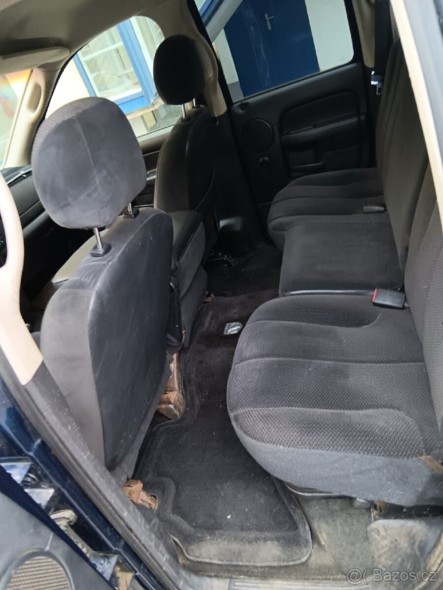 2004 Dodge RAM - 6