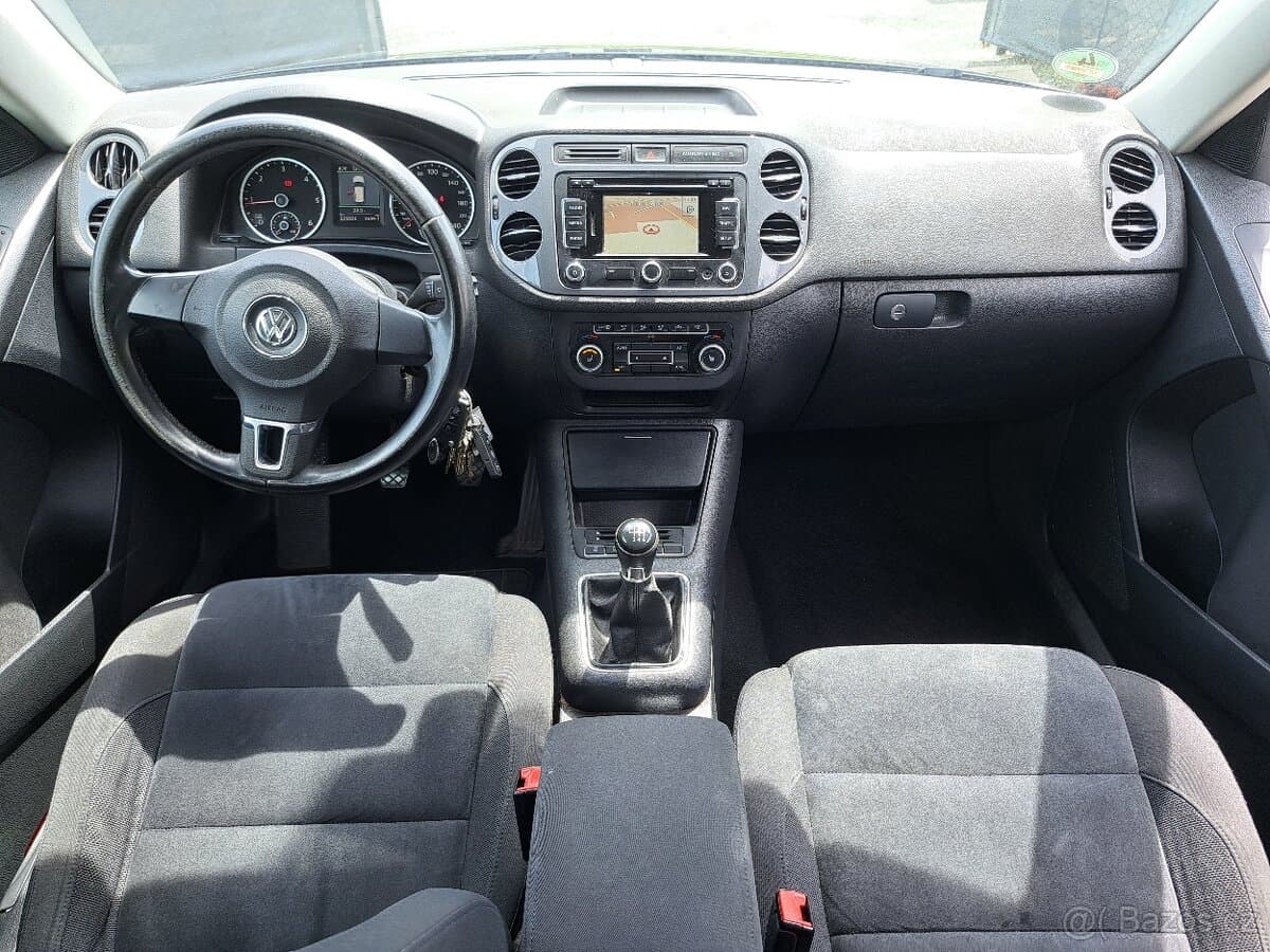 2012 Volkswagen TIGUAN - 6