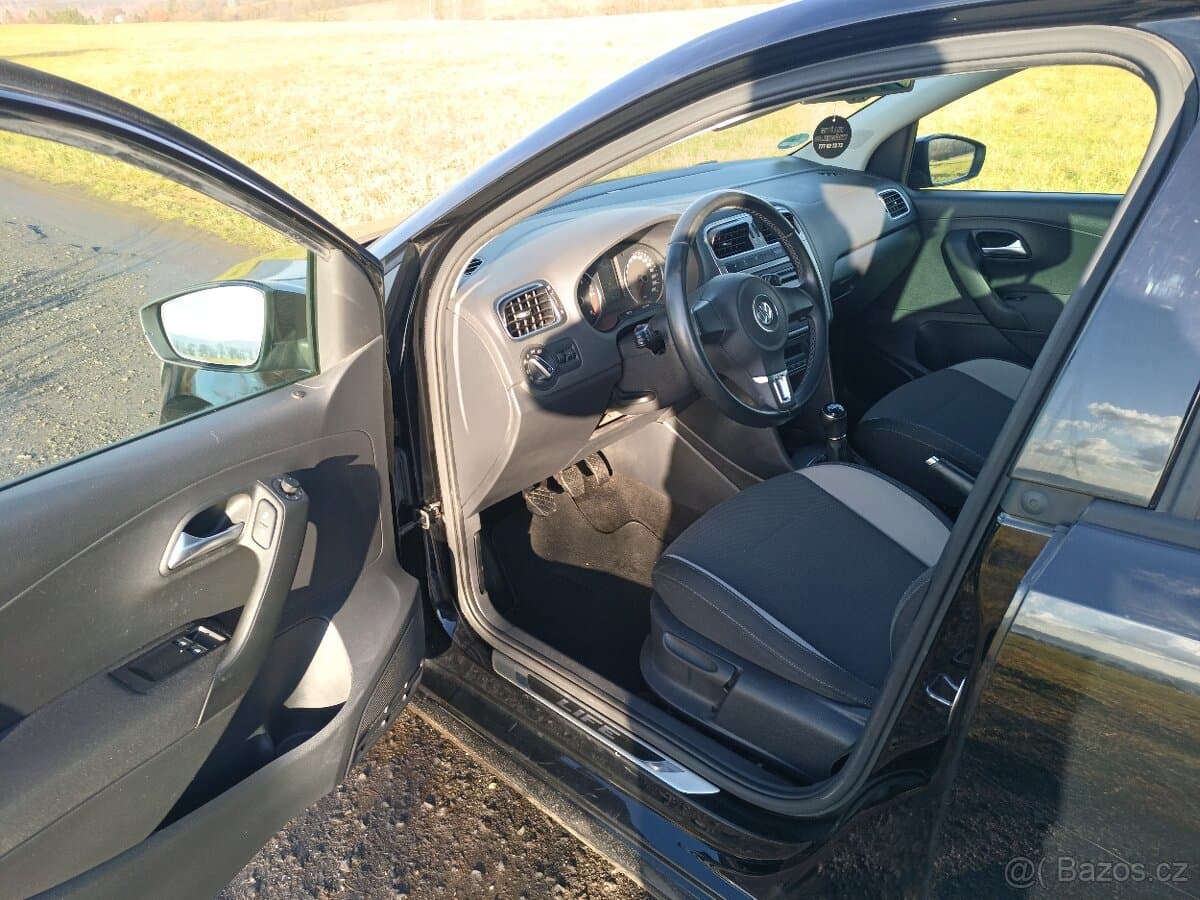 2014 Volkswagen POLO - 6