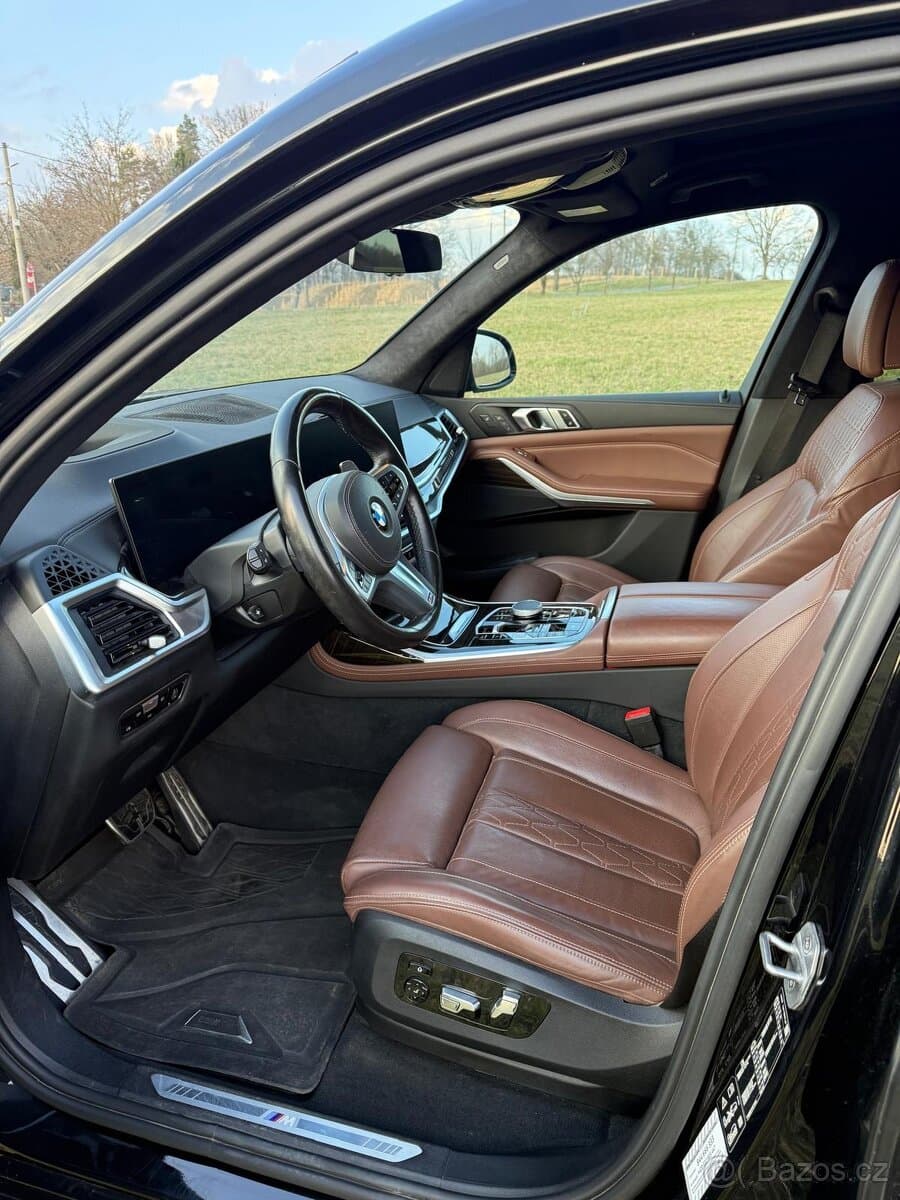 2023 BMW X7 - 6