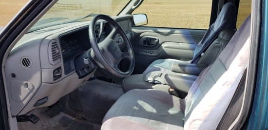 Chevrolet SUBURBAN - 6