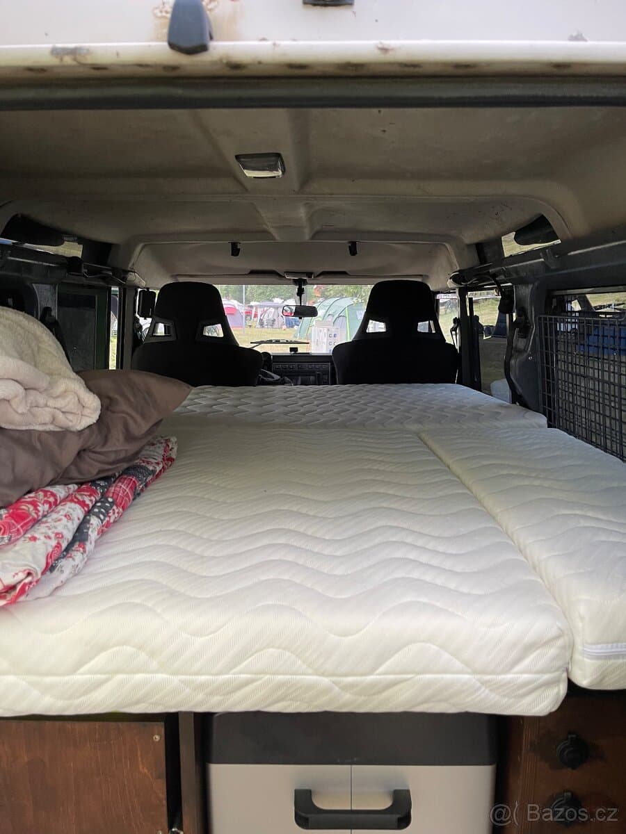 2001 Land Rover DEFENDER - 6