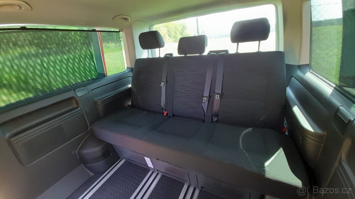 Volkswagen MULTIVAN - 6