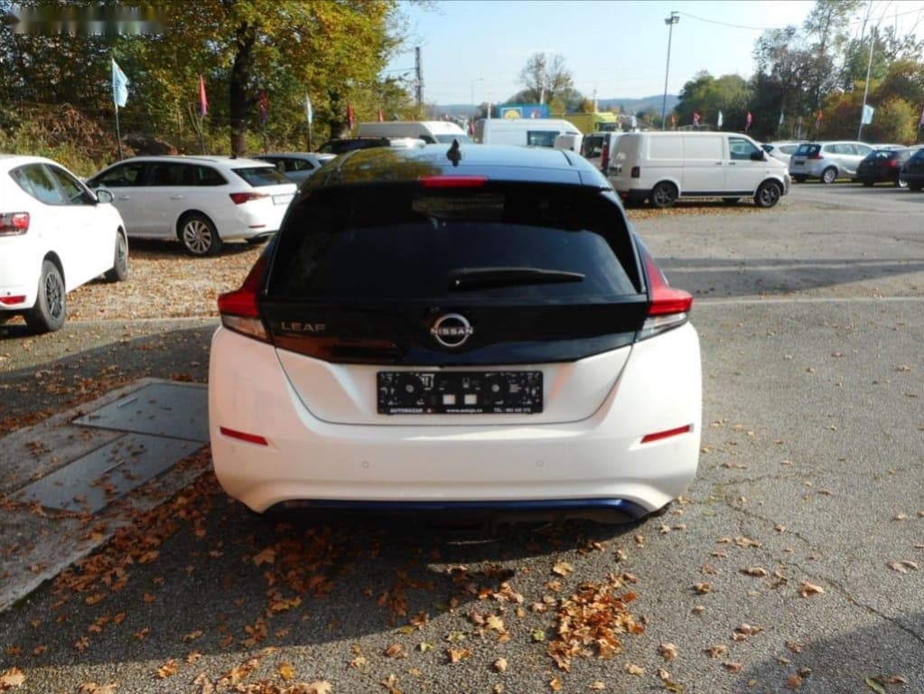 2021 Nissan LEAF - 6