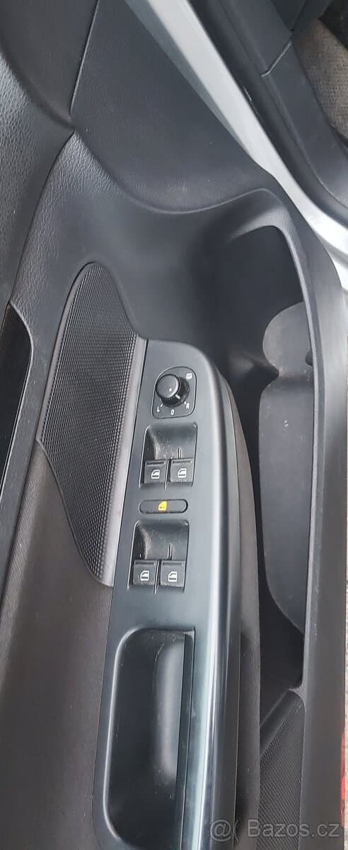 2010 Volkswagen GOLF - 6