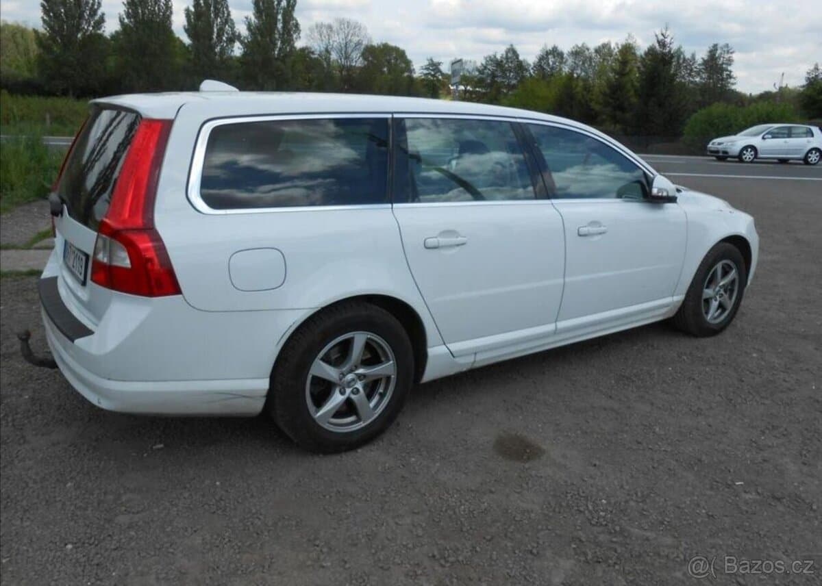 2008 Volvo V70 - 6