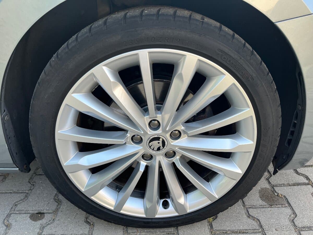 2016 Škoda SUPERB - 6