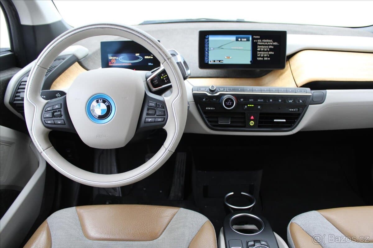 2015 BMW i3 - 6