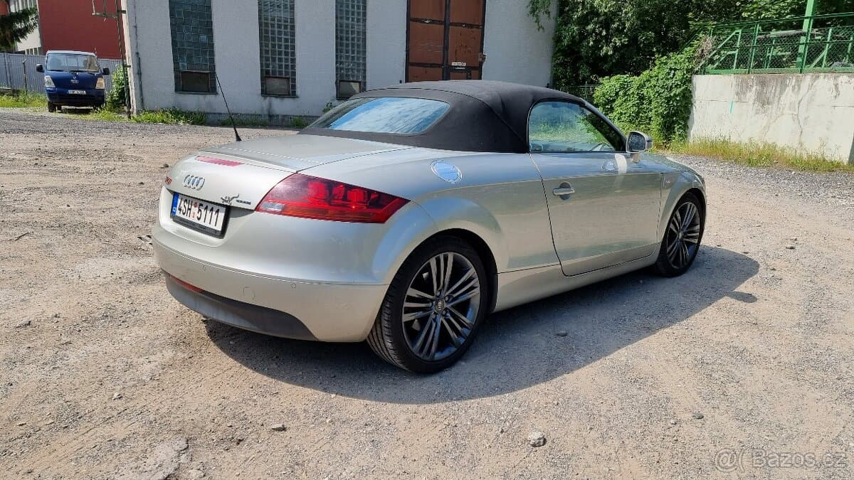 2009 Audi TT - 6