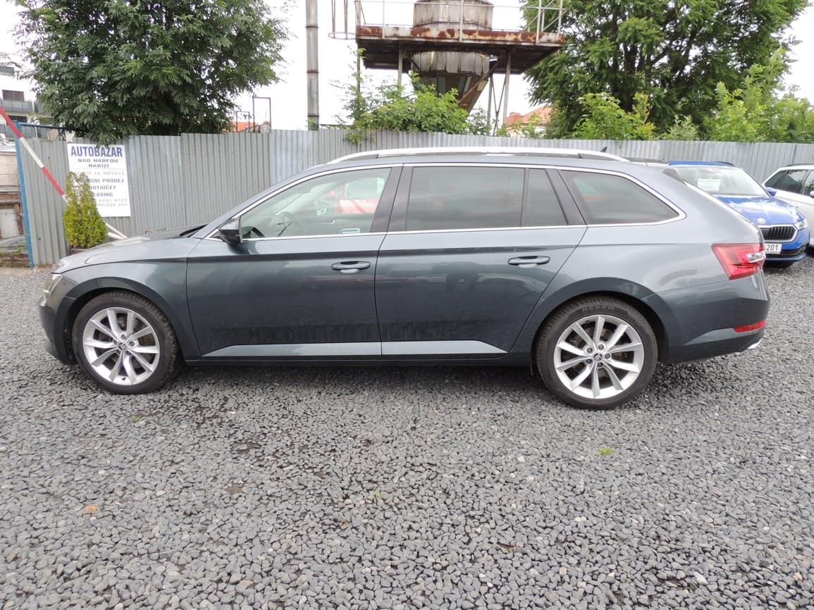 2019 Škoda SUPERB - 6