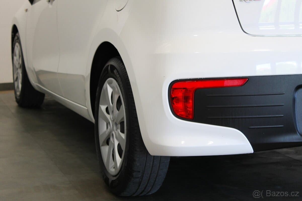 2015 Kia RIO - 6