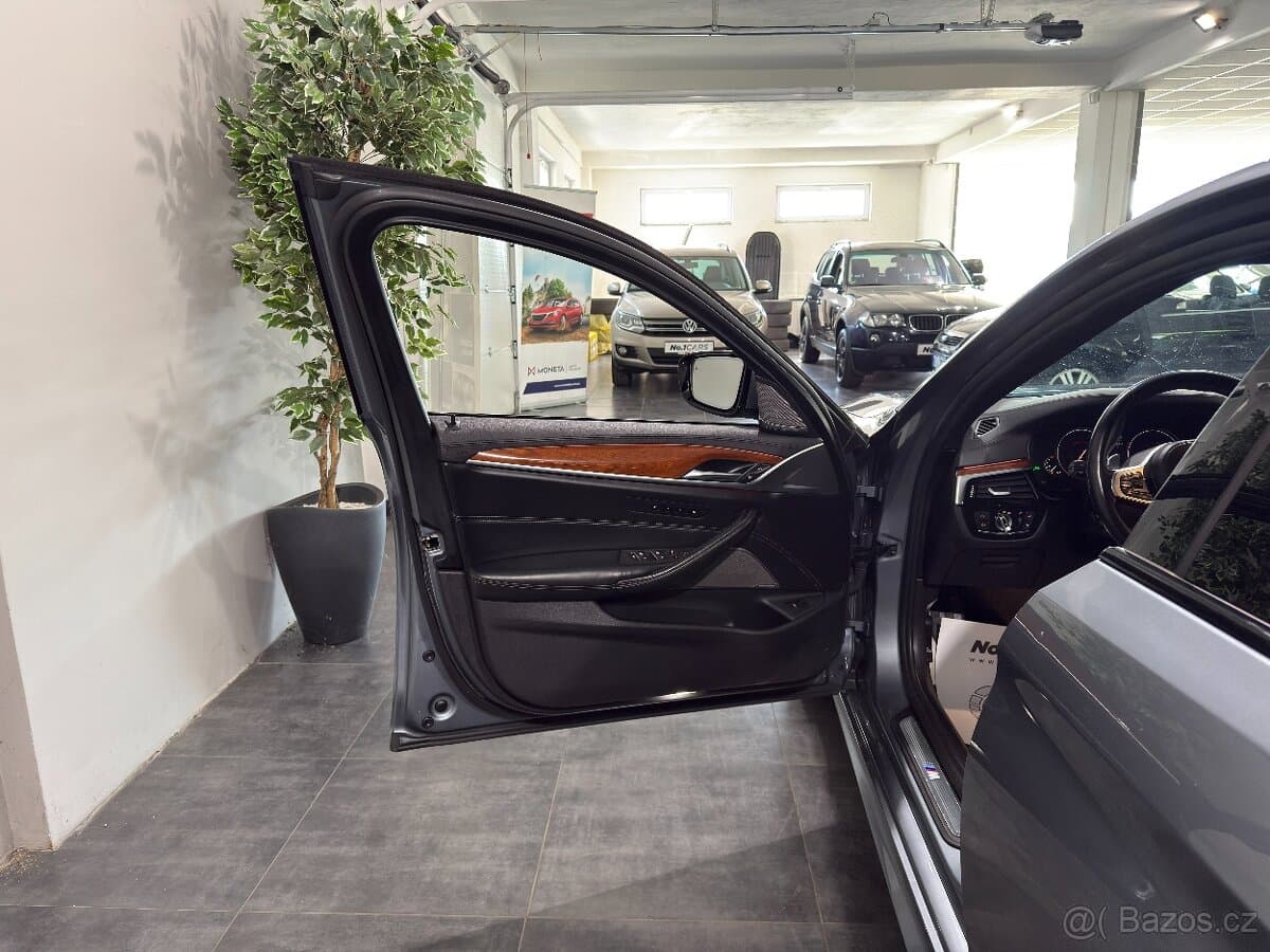 2018 BMW 5-SERIES - 6