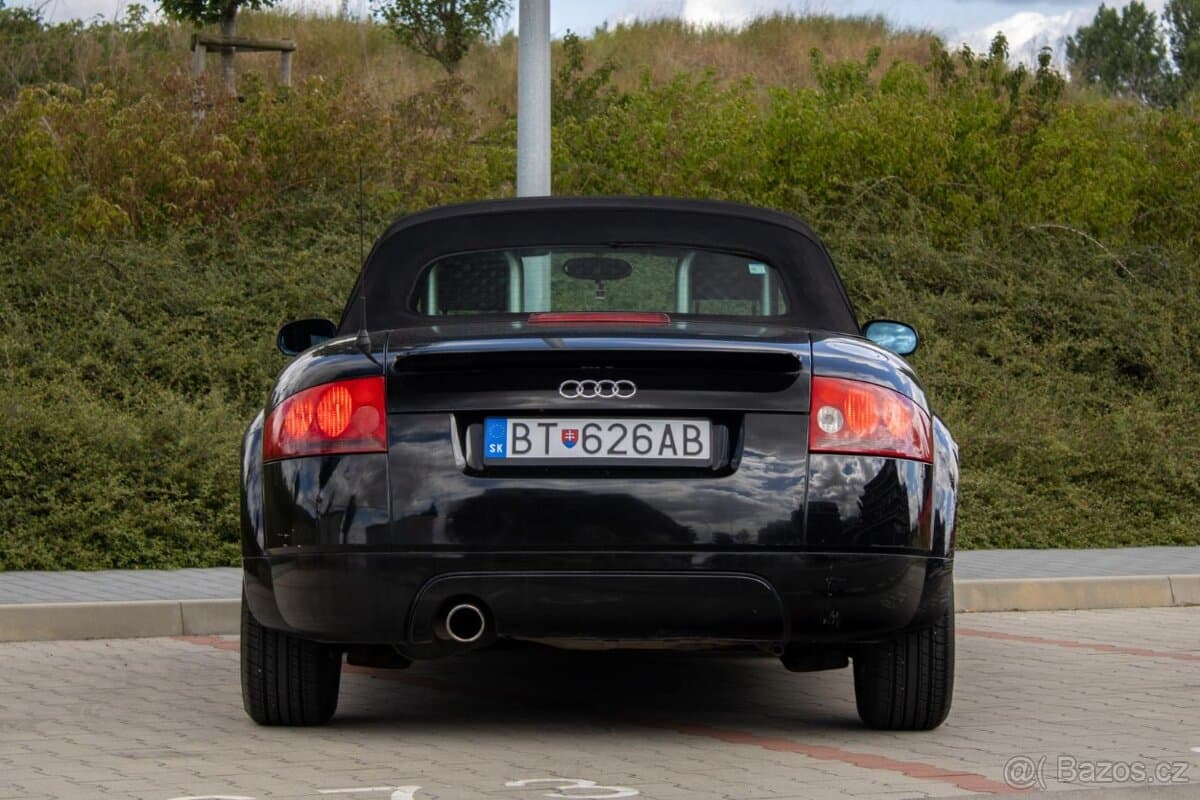 2002 Audi TT - 6
