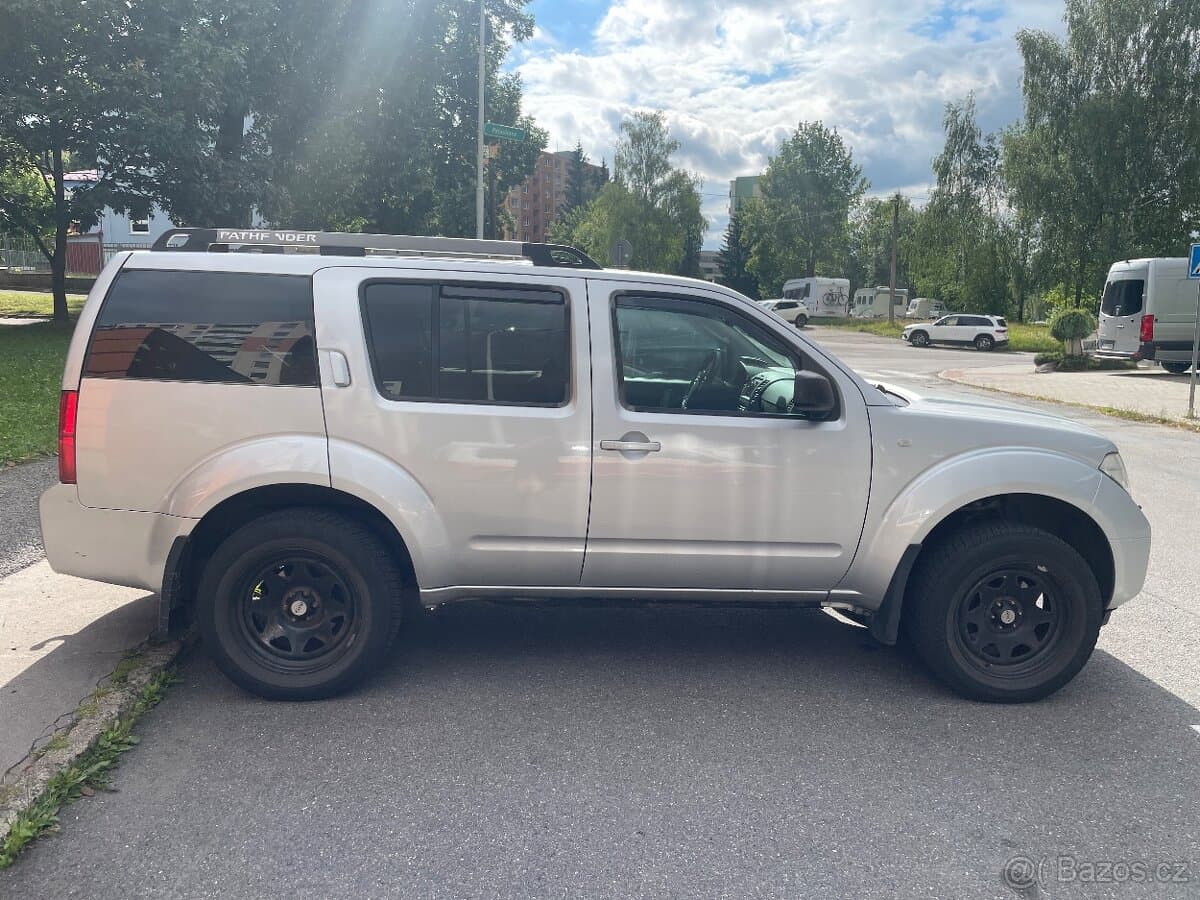 2005 Nissan PATHFINDER - 6