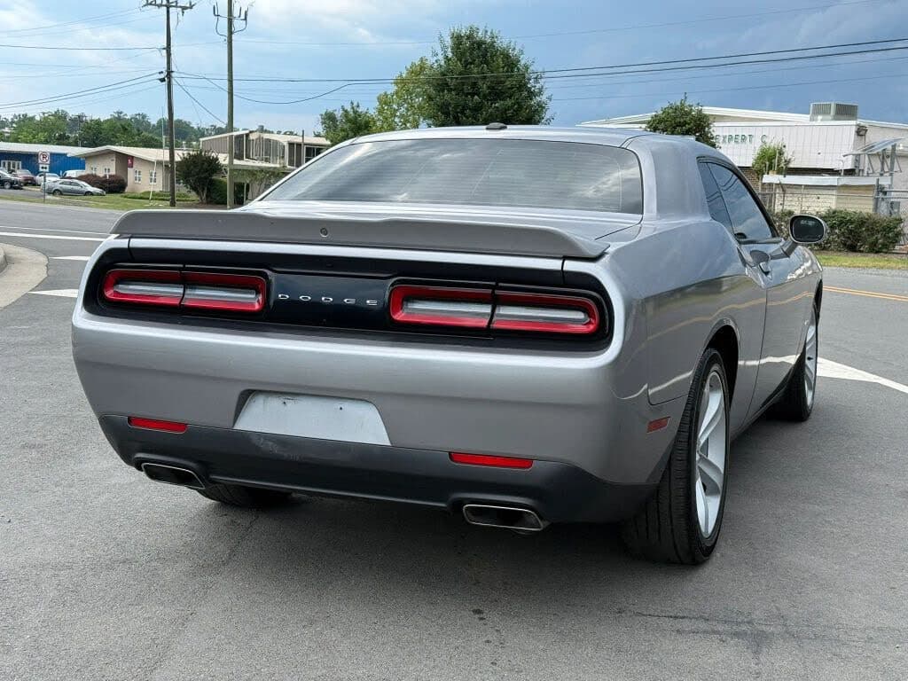2017 Dodge CHALLENGER - 6
