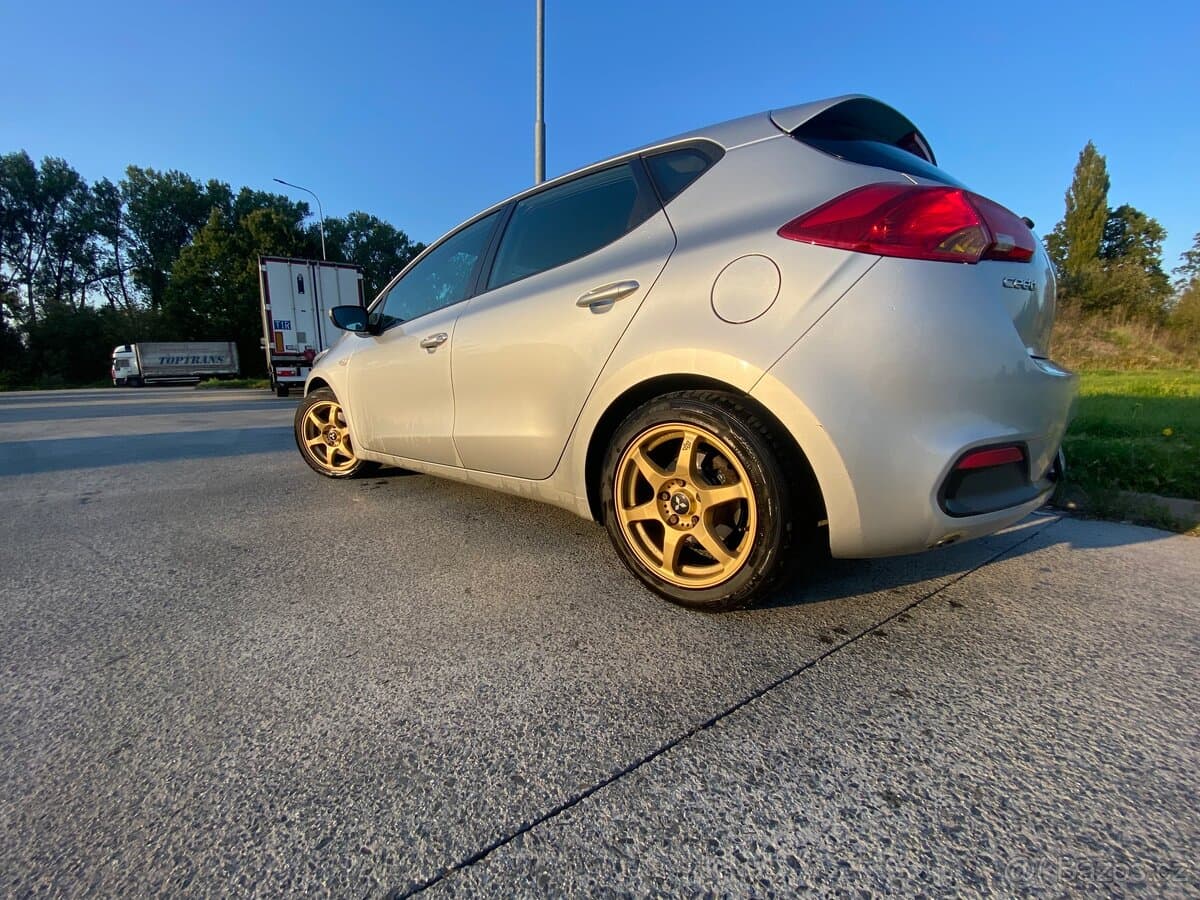 2013 Kia PROCEED - 6