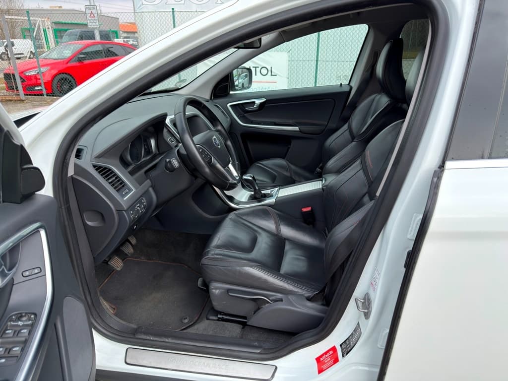 2016 Volvo XC60 - 6