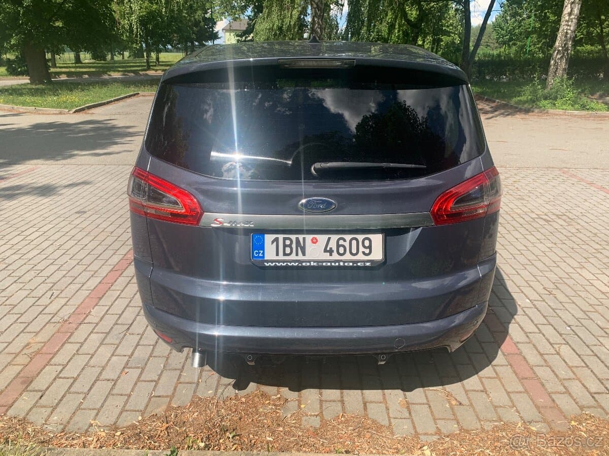 2011 Ford S-MAX - 6