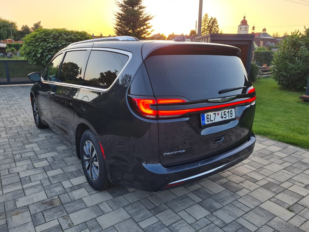 2021 Chrysler PACIFICA - 6