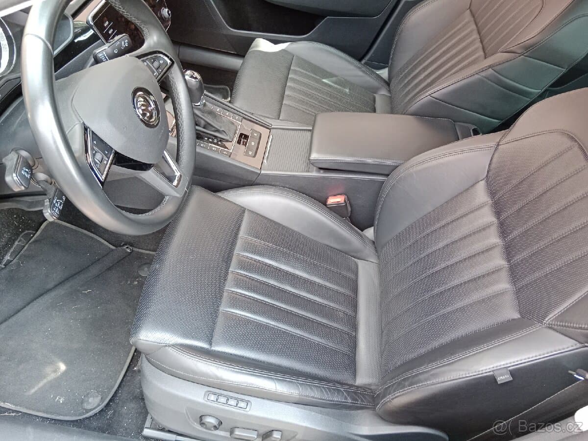 2019 Škoda SUPERB - 6