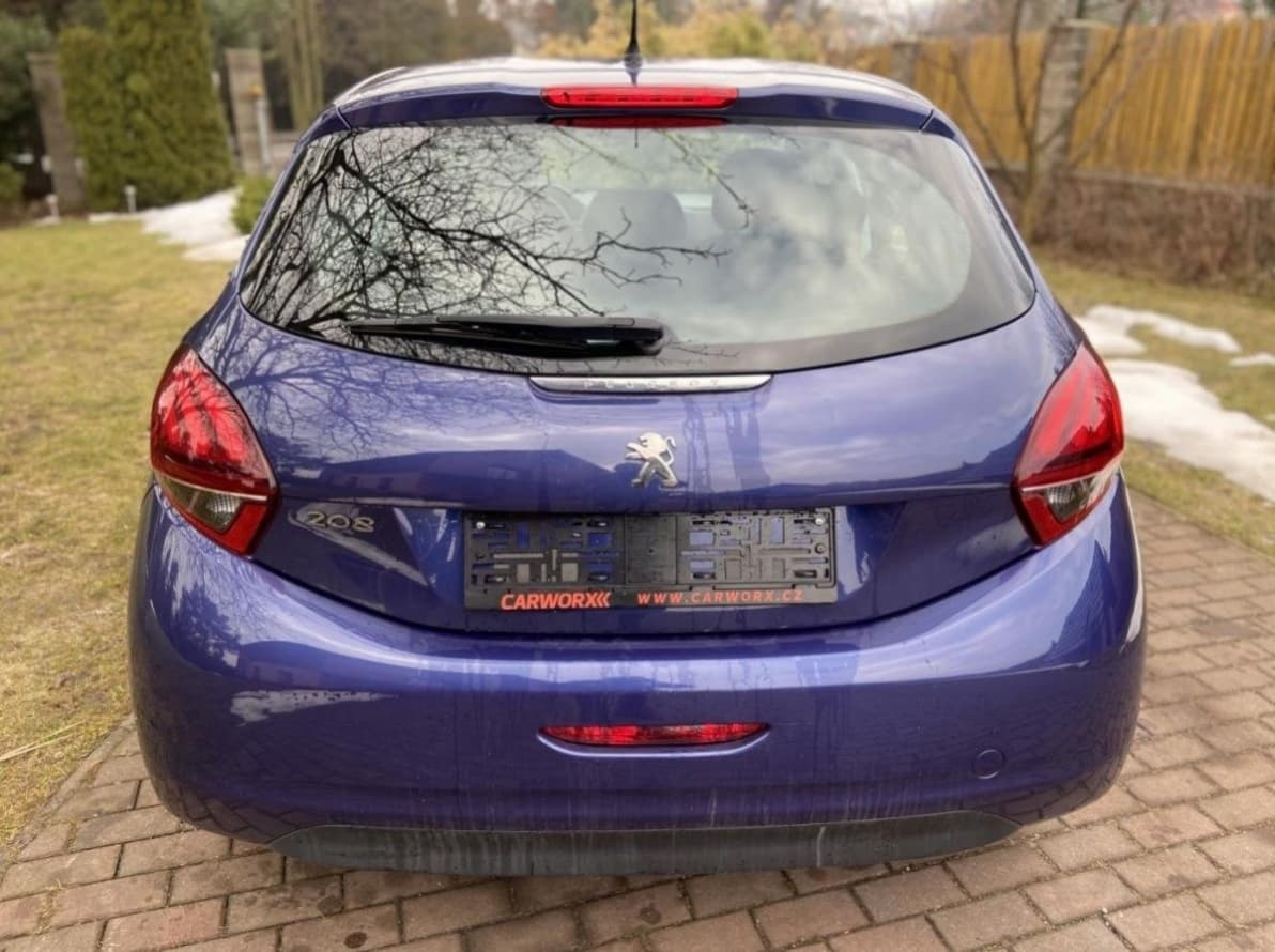 2016 Peugeot 208 - 6