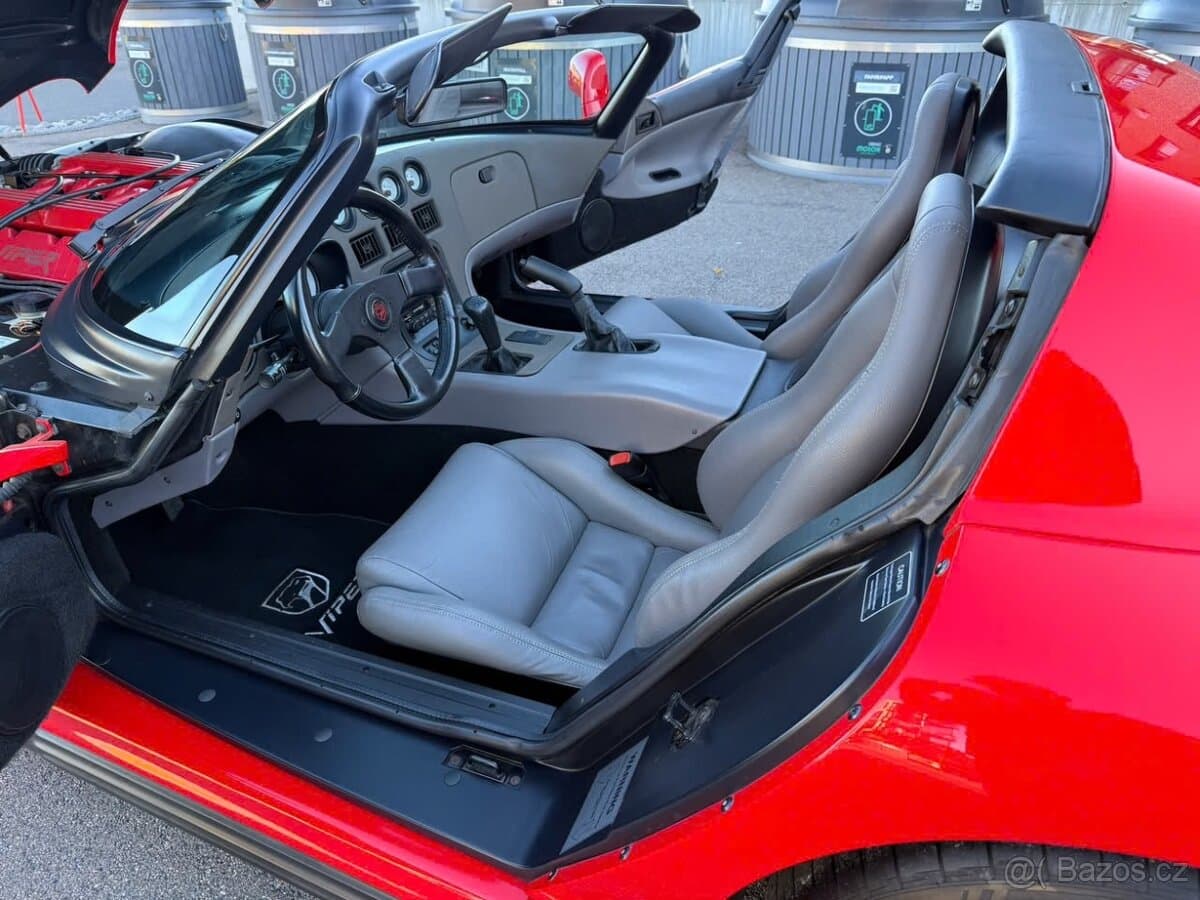 1992 Dodge VIPER - 6