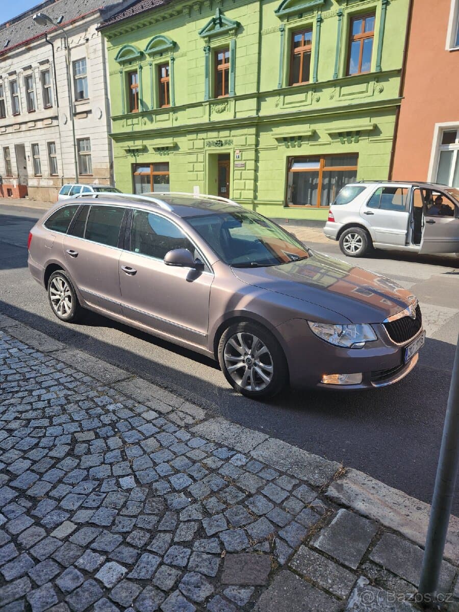 2010 Škoda SUPERB - 6