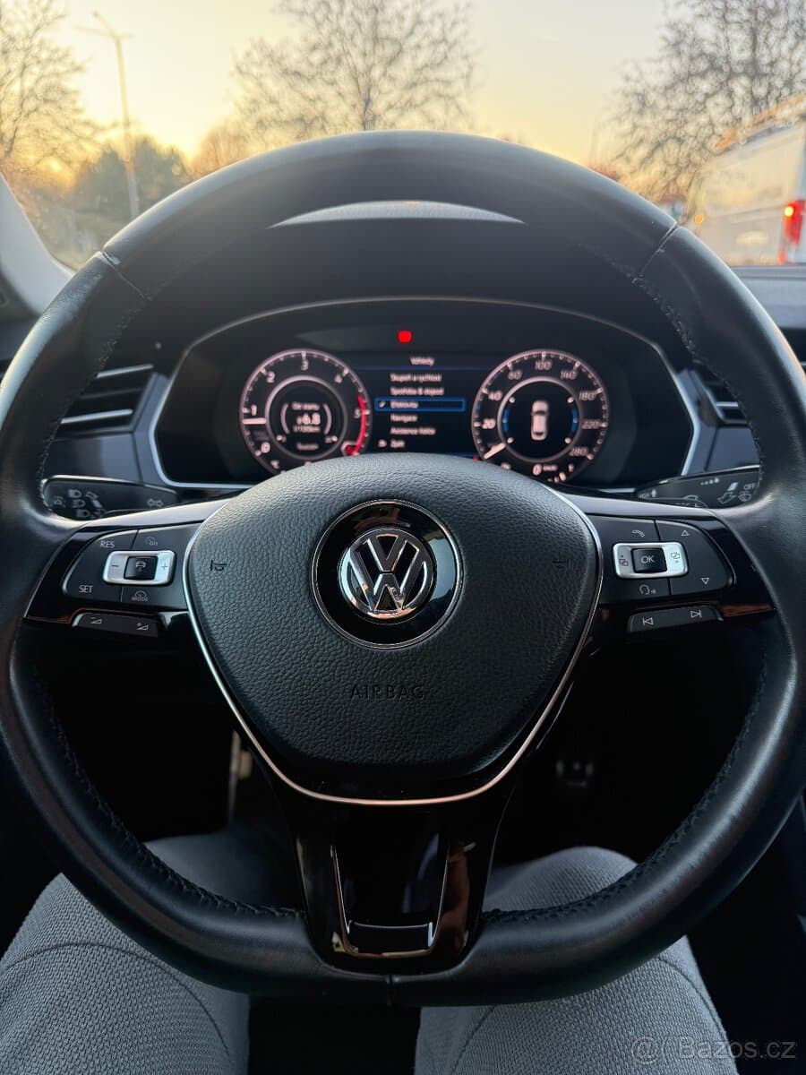 2017 Volkswagen ARTEON - 6