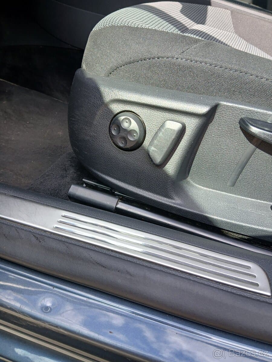 2013 Volkswagen PASSAT - 6