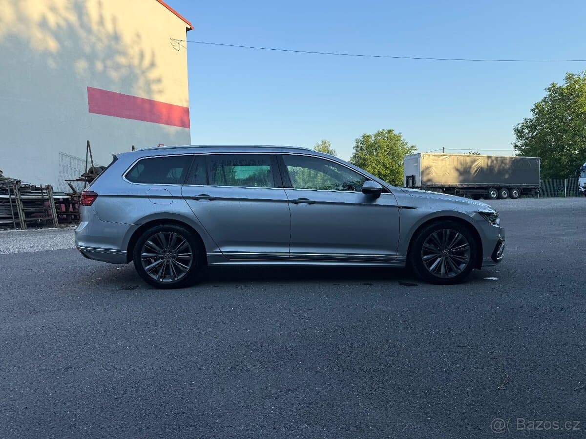 2023 Volkswagen PASSAT - 6
