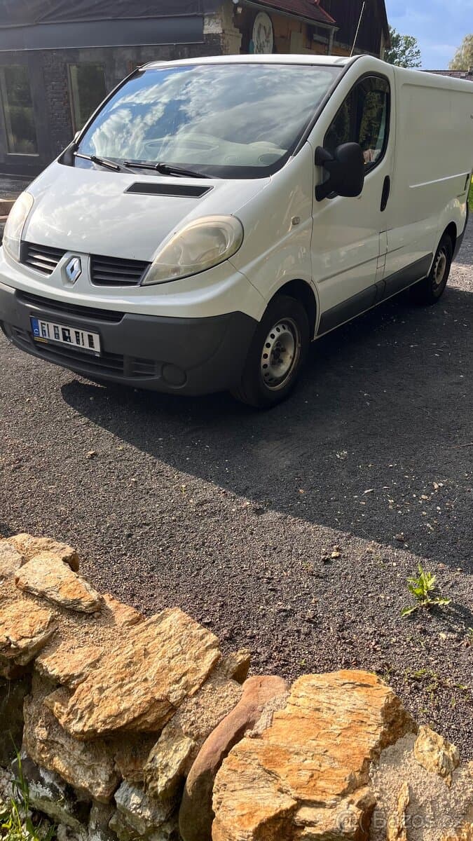 2011 Renault TRAFIC - 6