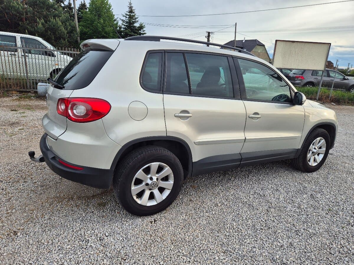 2009 Volkswagen TIGUAN - 6
