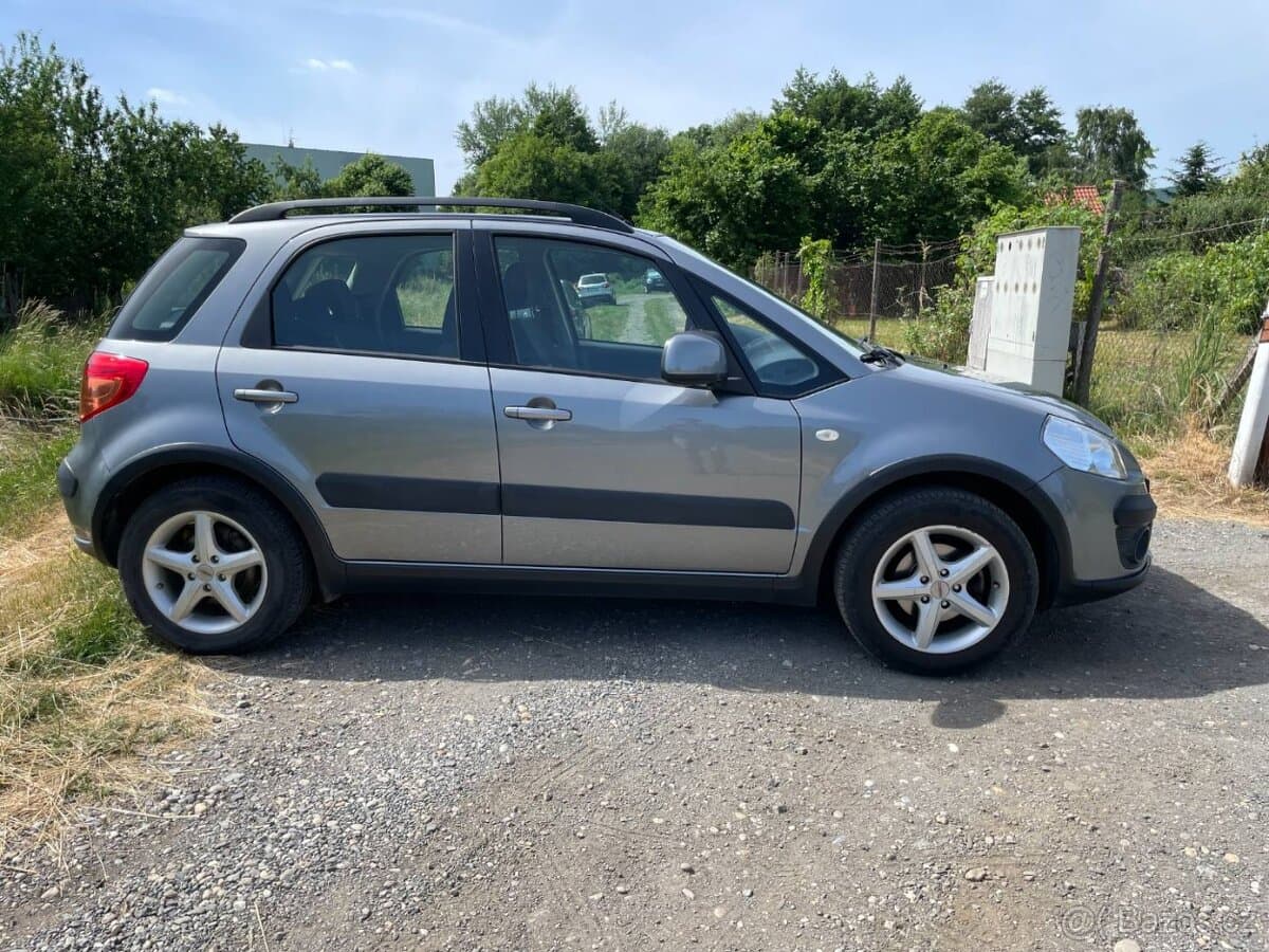 2013 Suzuki SX4 - 6