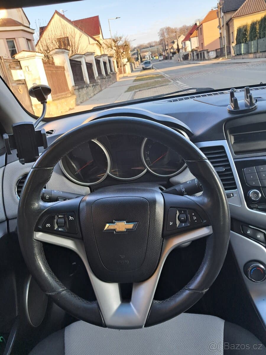 Chevrolet CRUZE - 6