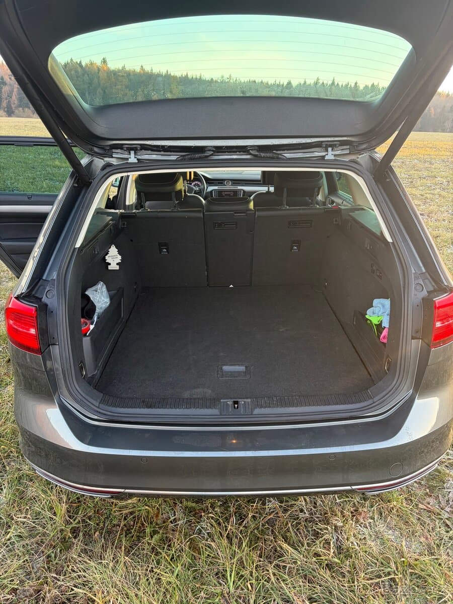 2015 Volkswagen PASSAT - 6