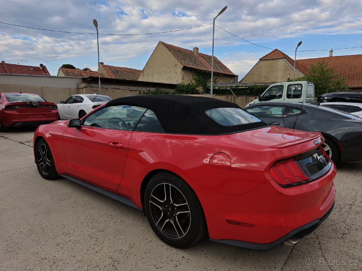 2019 Ford MUSTANG - 6
