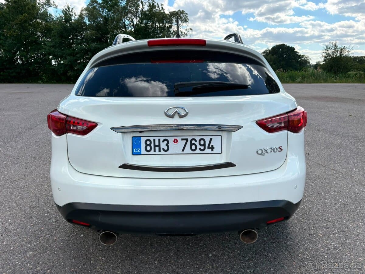 2015 Infiniti QX70 - 6
