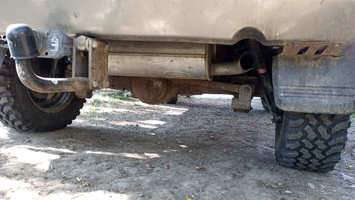 Mitsubishi PAJERO - 6